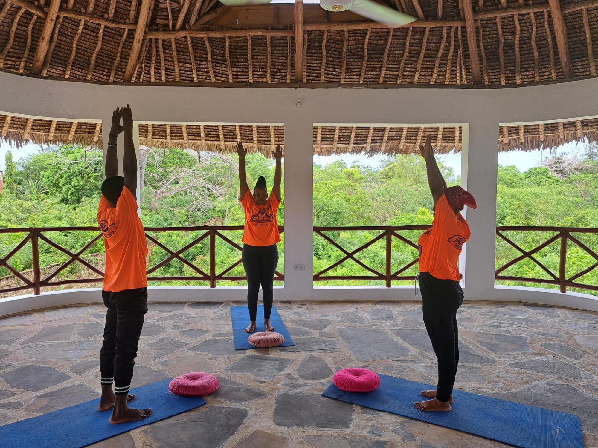 Diani Yoga Barn Bed & Breakfast Ukunda Luaran gambar
