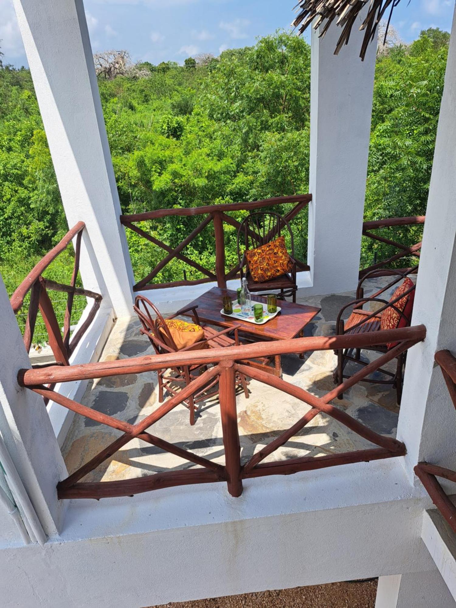 Diani Yoga Barn Bed & Breakfast Ukunda Luaran gambar