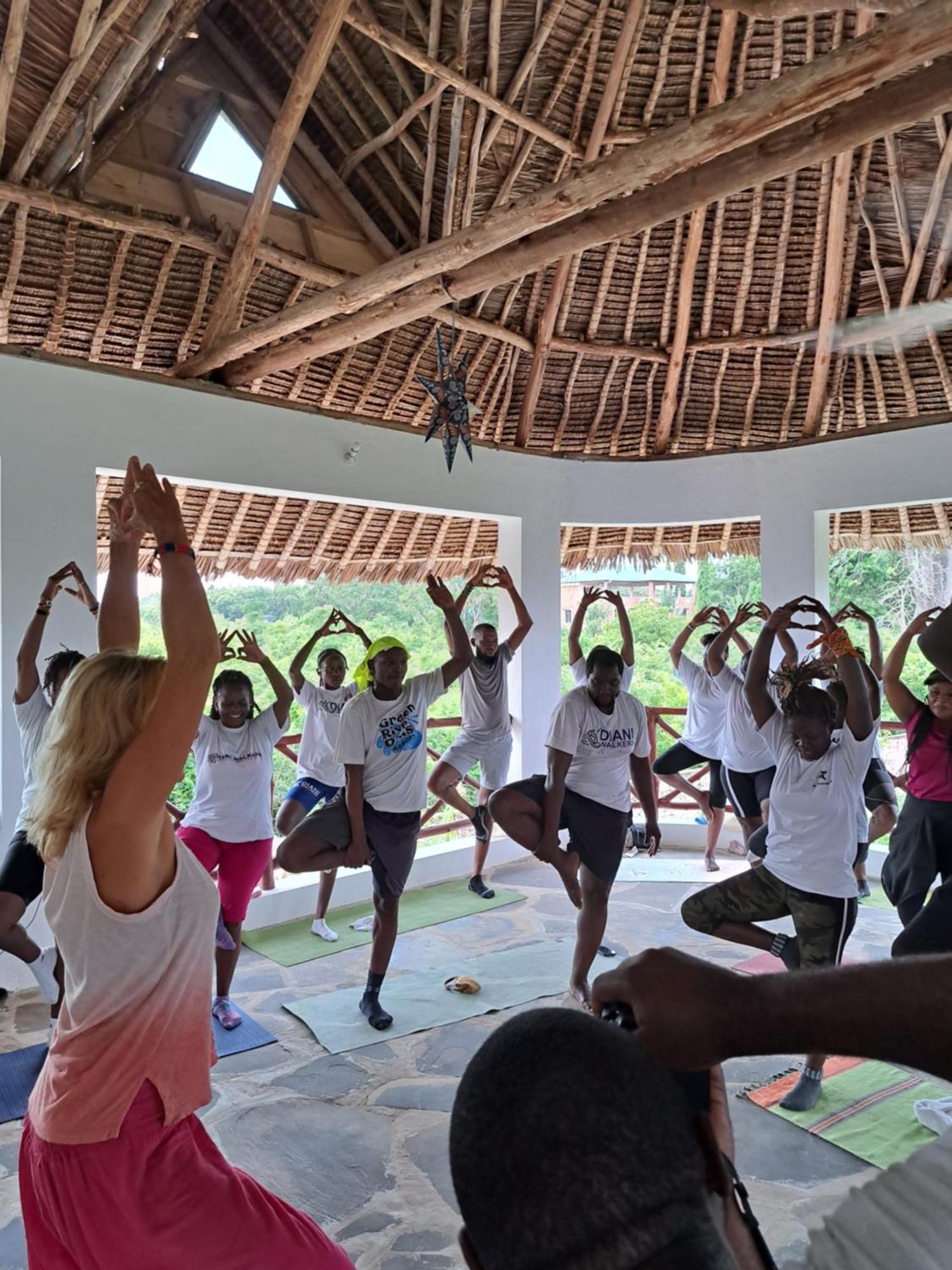 Diani Yoga Barn Bed & Breakfast Ukunda Luaran gambar